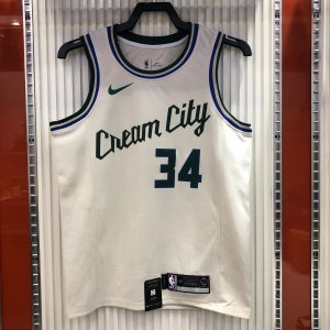 Milwaukee Bucks Giannis Antetokounmpo No.34 Swingman Jersey - Dream City