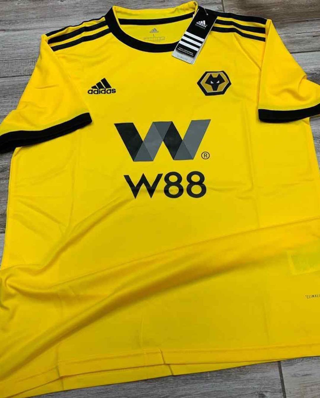 Wolves home kit 2018/19 season
