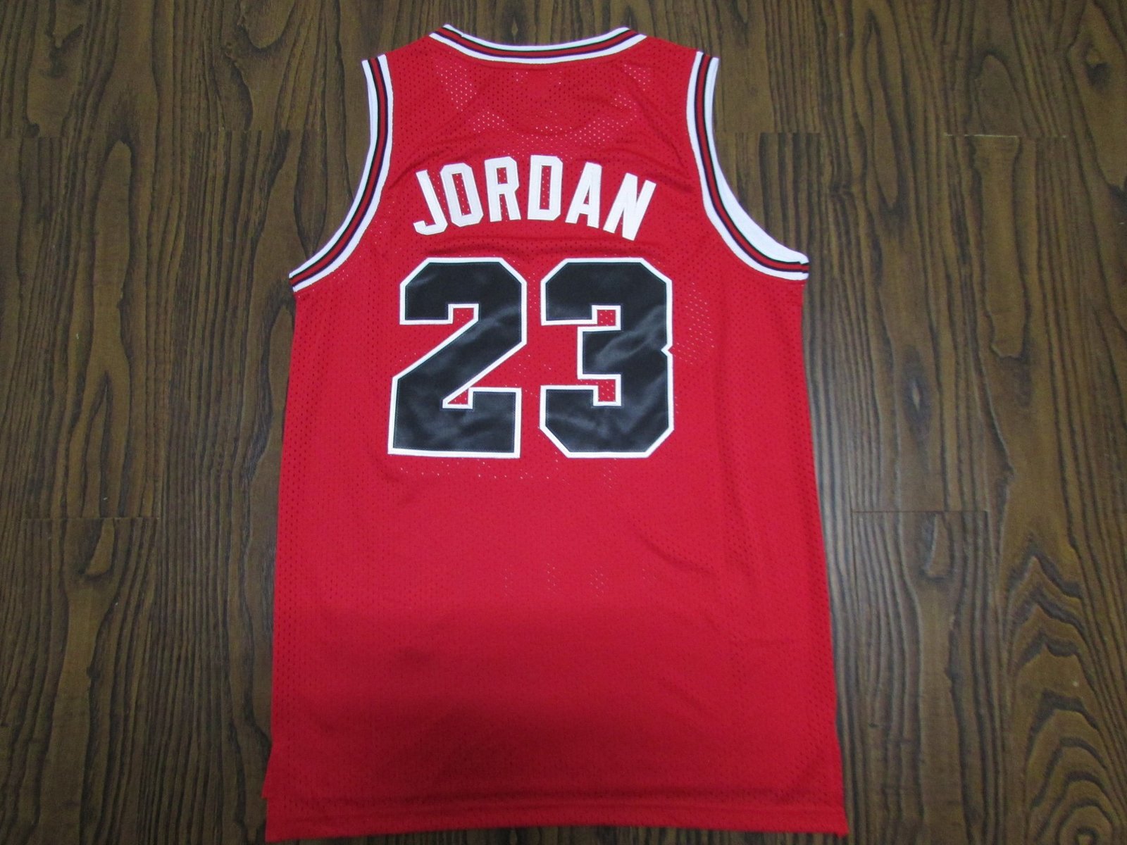 Chicago Bulls Michael Jordan - Red replica