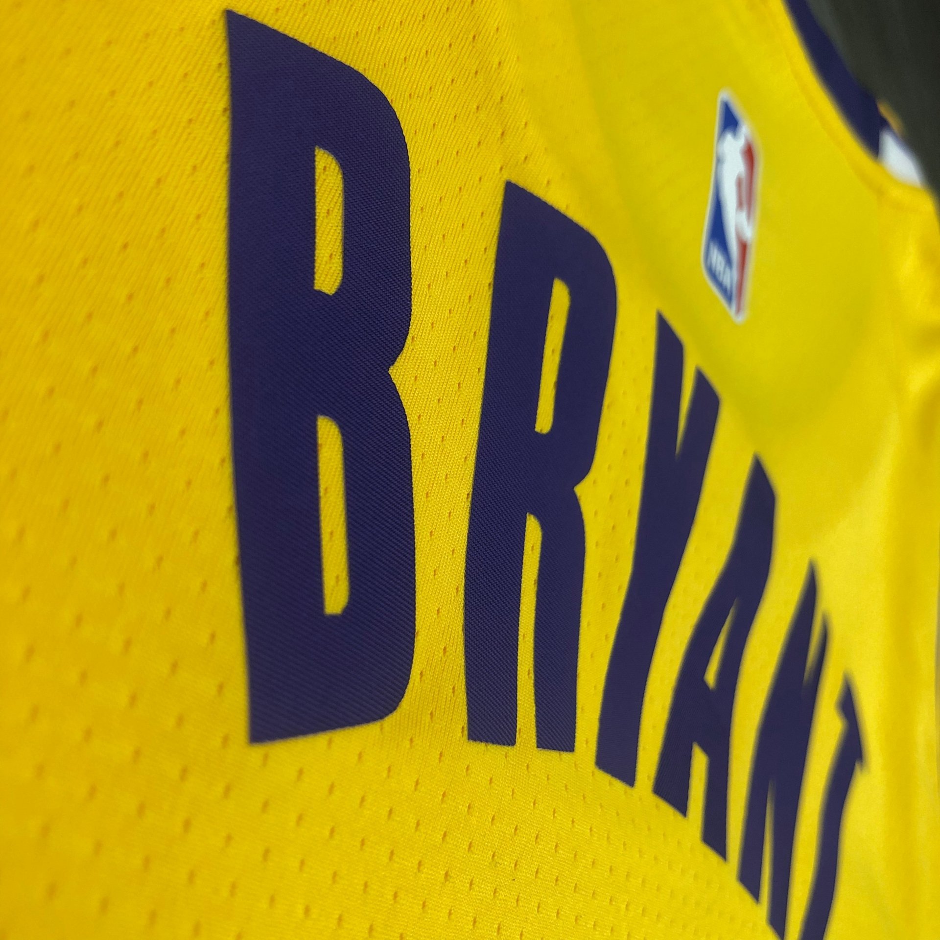 Kobe Bryant - Los Angeles Lakers #8 *Yellow* WISH - JerseyAve - Marketplace
