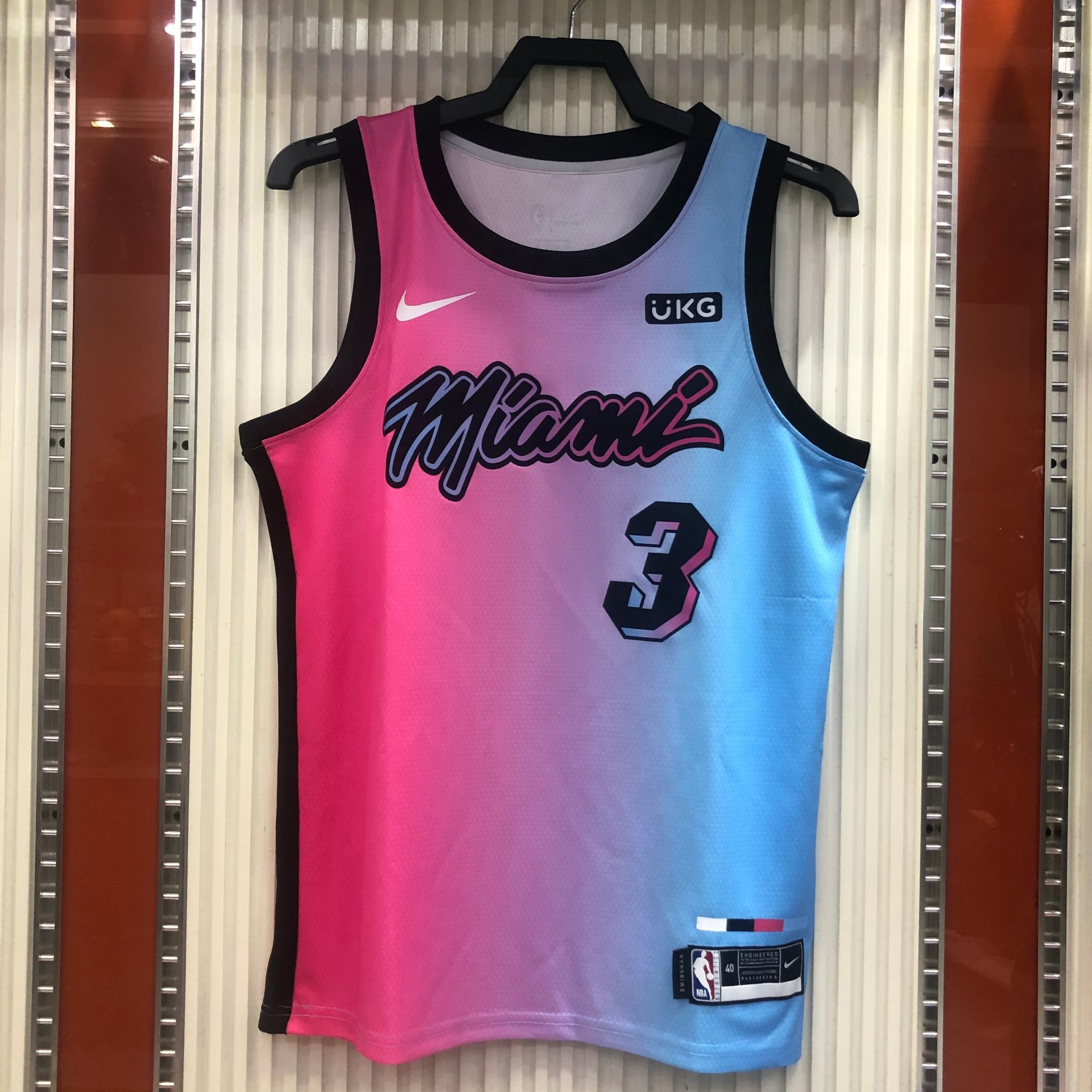 NBA Miami Heat Wade pink t-shirt