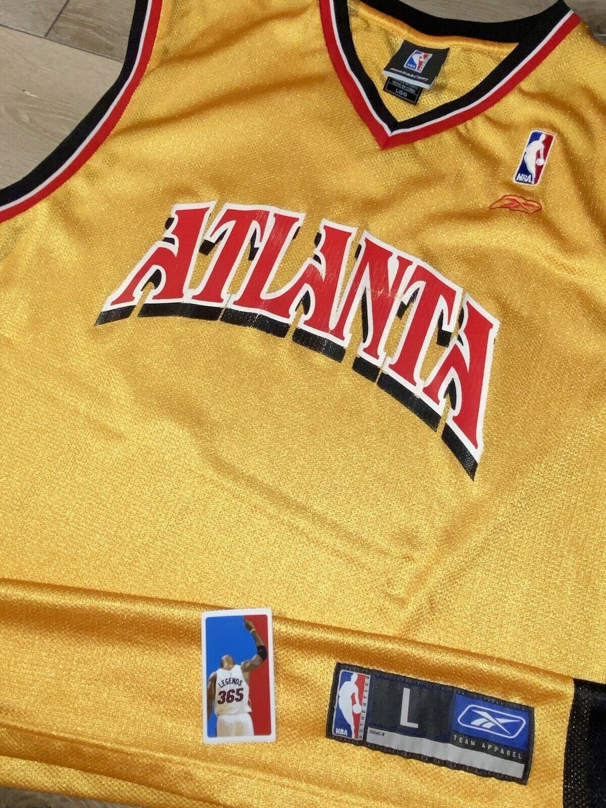 atlanta hawks yellow jersey