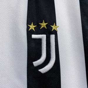 2021-2022 Juventus home