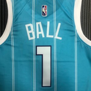 LaMelo Ball - Charlotte Hornets #1 *Away*
