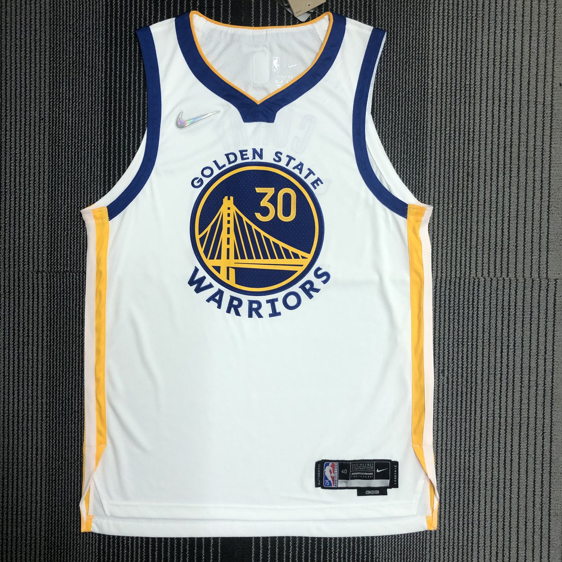 Stephen Curry Golden State Warriors 2021/22 City Edition Swingman Size M 44