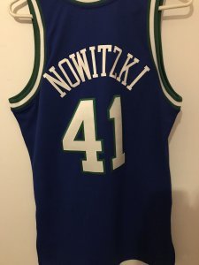 Mitchell & Ness Mens Dirk Nowitzki Authentic Jersey