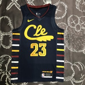 LeBron James - Cleveland Cavaliers *Tail jersey*