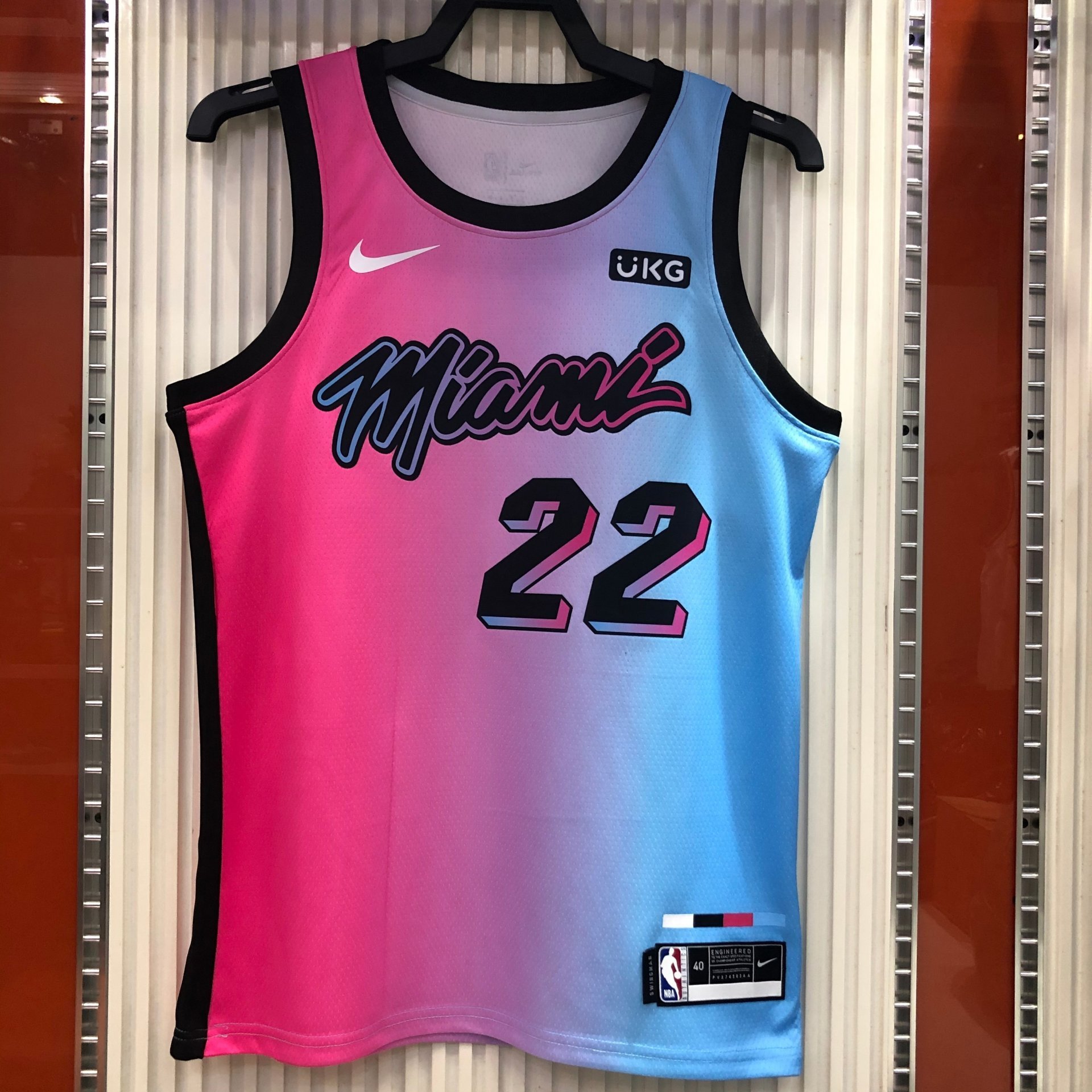 NBA Jimmy Butler Miami Heat 2021 Vice City Edition Swingman Jersey Size M  44 NWT