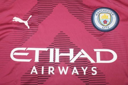 22-23 Manchester City GK Red