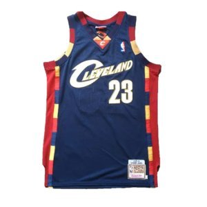 Lebron James - Cleveland Cavaliers #23 *RETRO*
