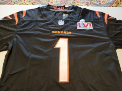 JAMAAR CHASE CINCINNATI BENGALS BLACK HOME MEN XL JERSEY. NEW. STITCHED