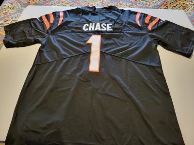JAMAAR CHASE CINCINNATI BENGALS BLACK HOME MEN XL JERSEY. NEW. STITCHED