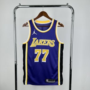 Lakers Flyers No. 77 Dong Qi Qi
