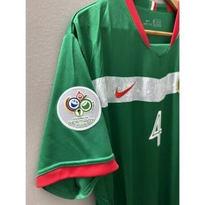 2006 Mexico R.MARQUEZ A.NAELSON Top Quality Home Retro Football Jersey custom T-shirt