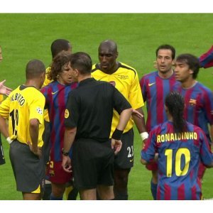 05-06 Barcelona RONALDINHO MESSI Top Quality Home Retro Soccer Jersey custom T-shirt Football Jersey