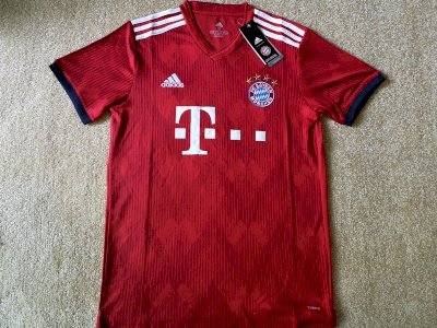 Bayern Munich rouge