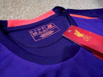 Liverpool - Purple jersey